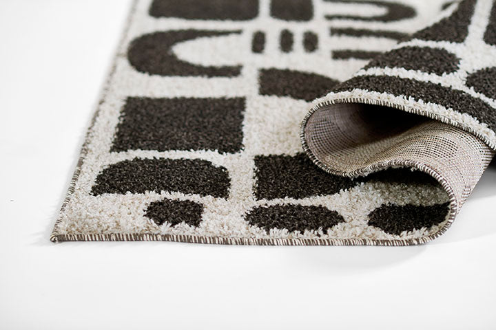 Kaia 2 Abstract Black Shag Rug