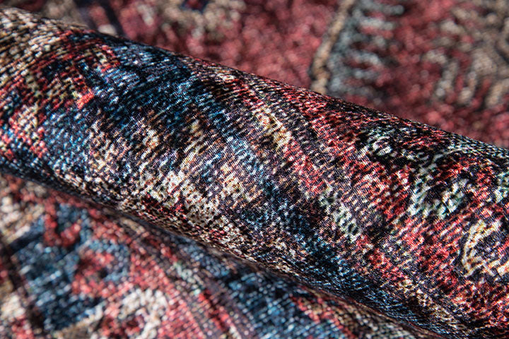 Karachi 1 Burgundy Traditional Rug