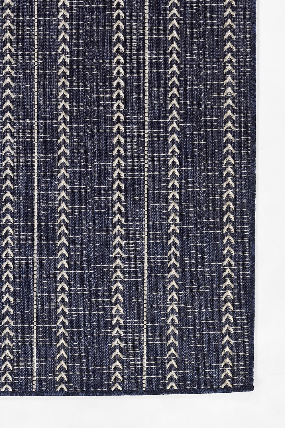 Riviera 6 Navy Chevron Stripe Outdoor Rug