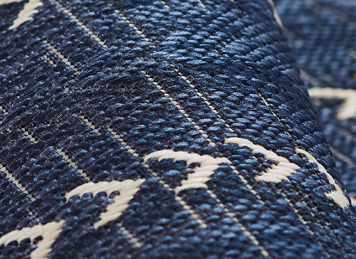 Riviera 6 Navy Chevron Stripe Outdoor Rug