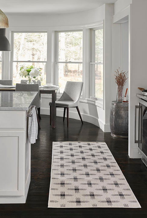 Riviera 8 Ivory Plaid Outdoor Rug