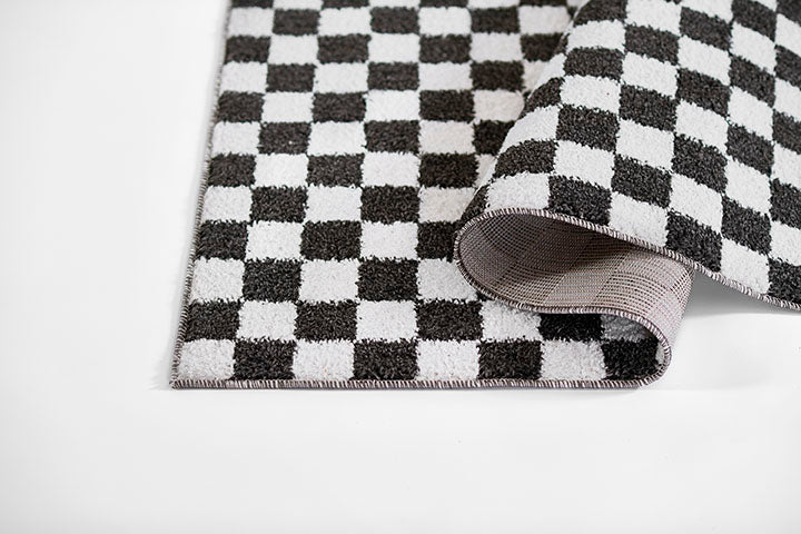 Kaia 1 Checkered Black Shag Rug