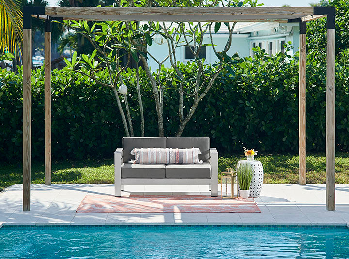 Riviera 1 Coral Palm Outdoor Rug