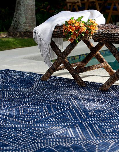 Riviera 3 Navy Diamond Outdoor Rug