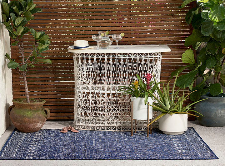 Riviera 3 Navy Diamond Outdoor Rug