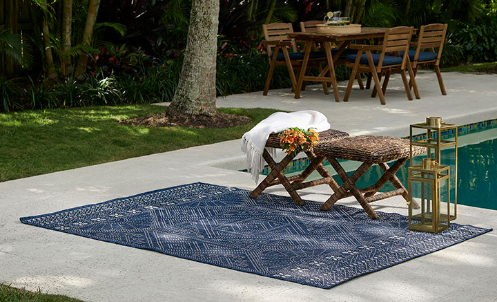Riviera 3 Navy Diamond Outdoor Rug