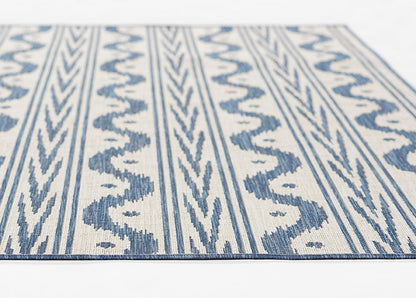 Riviera 5 Blue Wavy Outdoor Rug
