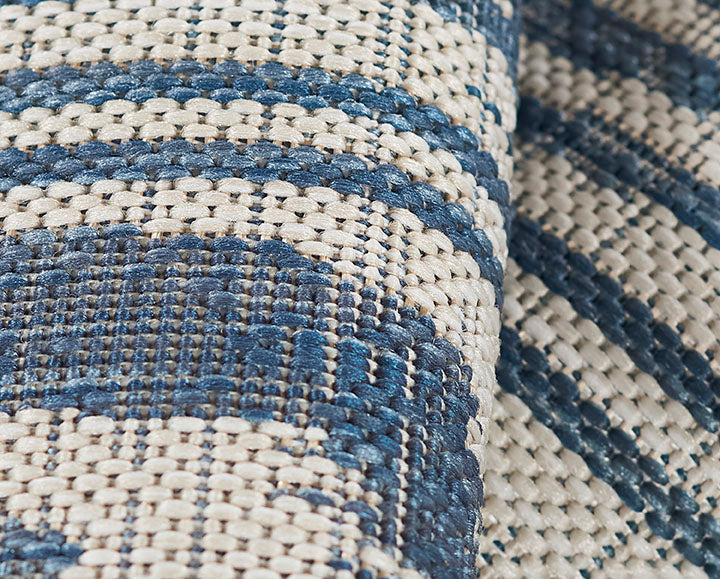Riviera 5 Blue Wavy Outdoor Rug