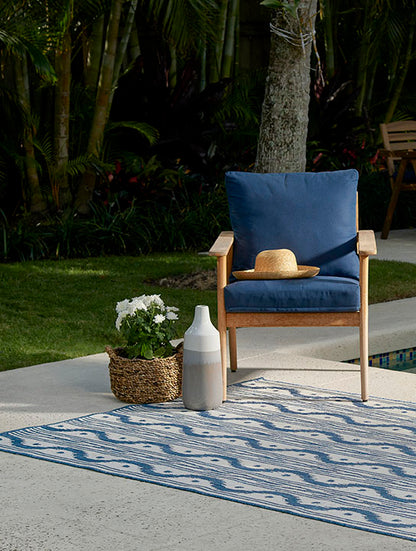 Riviera 5 Blue Wavy Outdoor Rug
